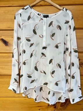 Fancy ZILCH Printed Flowy Button-Front Long Sleeve Blouse Imported L Button Up